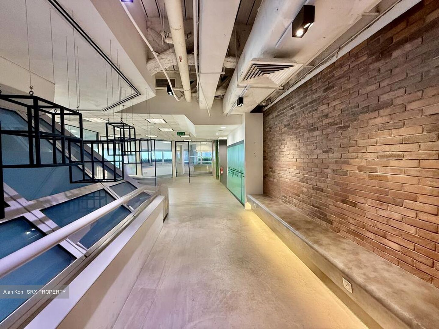 Concourse Skyline (D7), Office #451579401